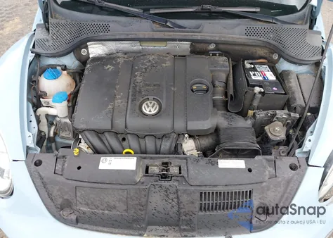 2014 Volkswagen Beetle 2.5L z USA, uszkodzony, nr VIN 3VWJP7ATXEM611639